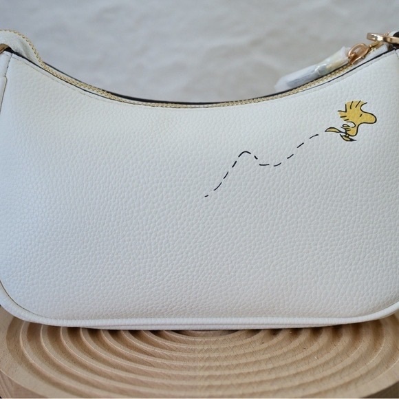 Coach White Snoopy Women's Bag - Picture 3 of 7